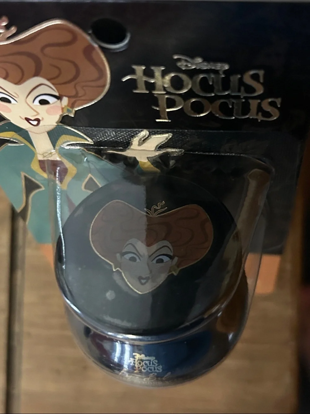 Disney Hocus Pocus themed cauldron shaped lip balms set of 4 NEW